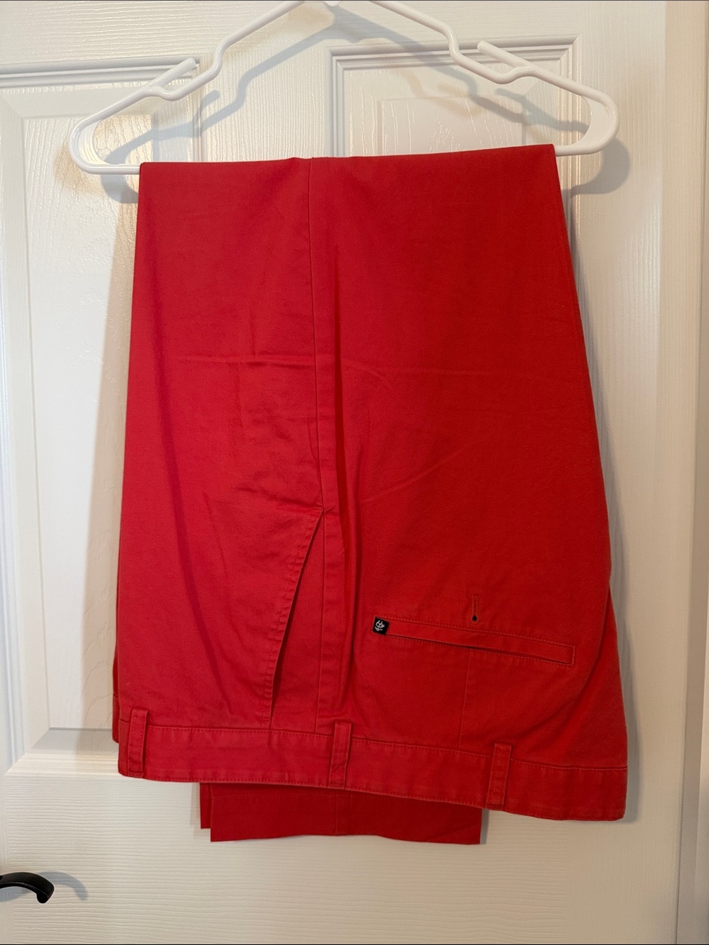 346 Brooks Brothers deep coral pants